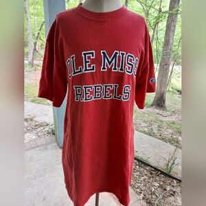 Champion Red Ole Miss Rebels Unisex T Shirt.‎ Womens M./MEN'S SMALL